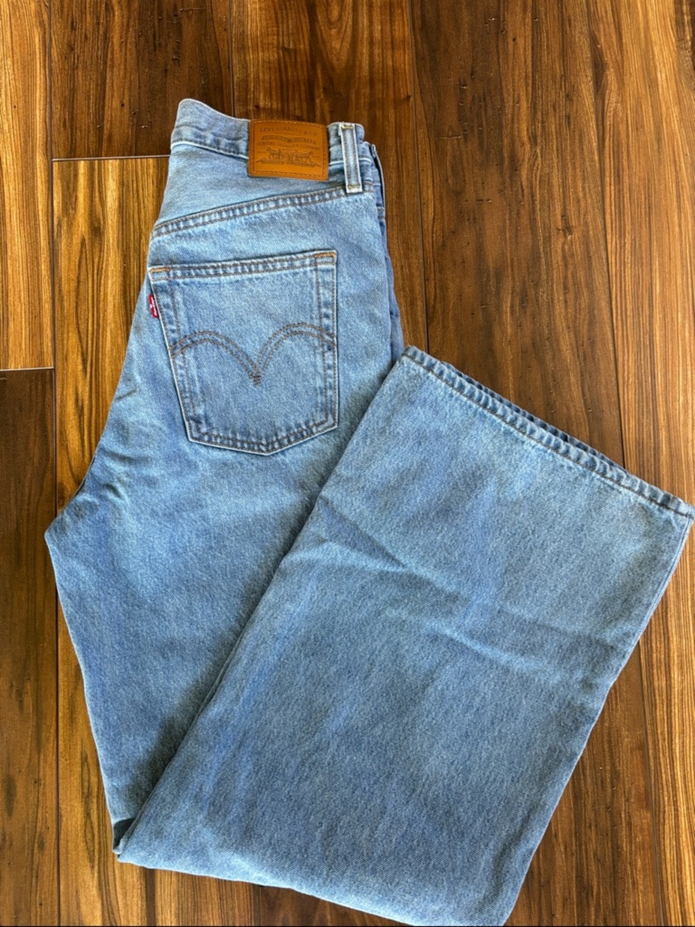 Levi's Light Blue High-Rise Women's Jeans